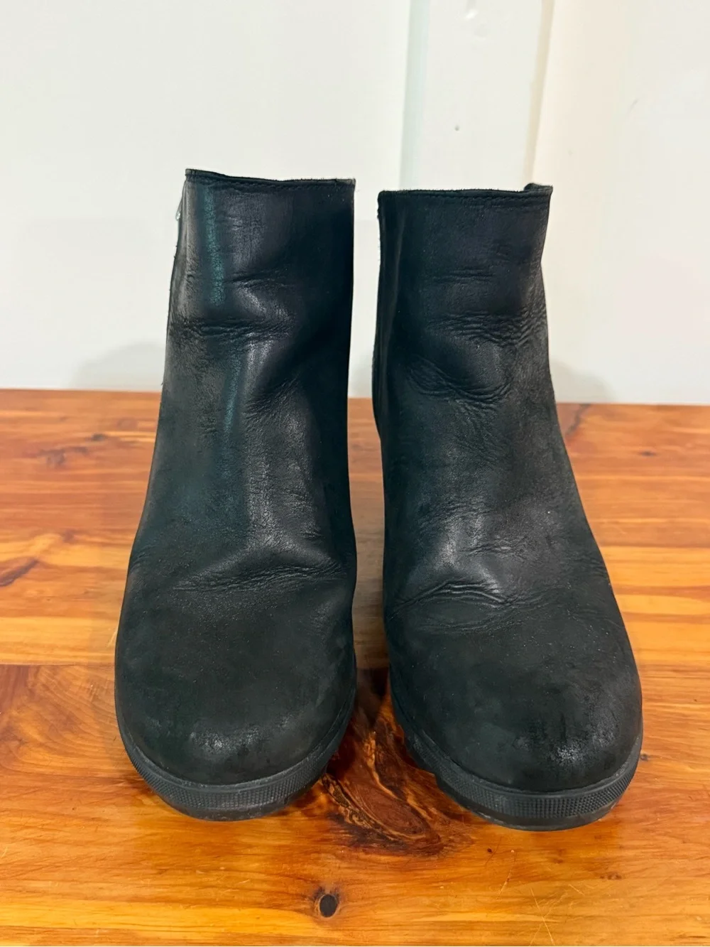 Sorel Joan of Arctic Wedge II Zip Leather Black Booties